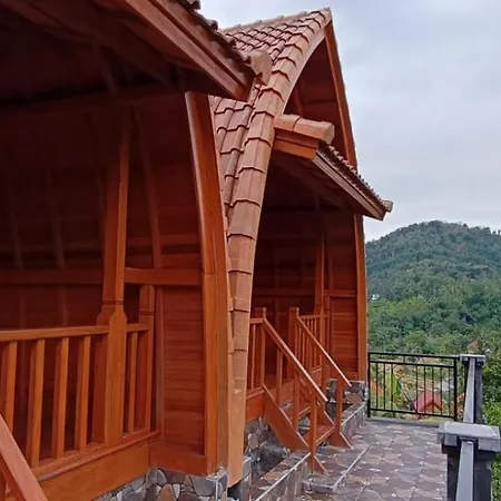 Giri Swari Homestay